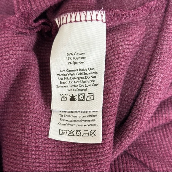 Eddie Bauer Women's Burgundy Cowl Neck Long Sleeve Top Size L - Picture 6 of 7